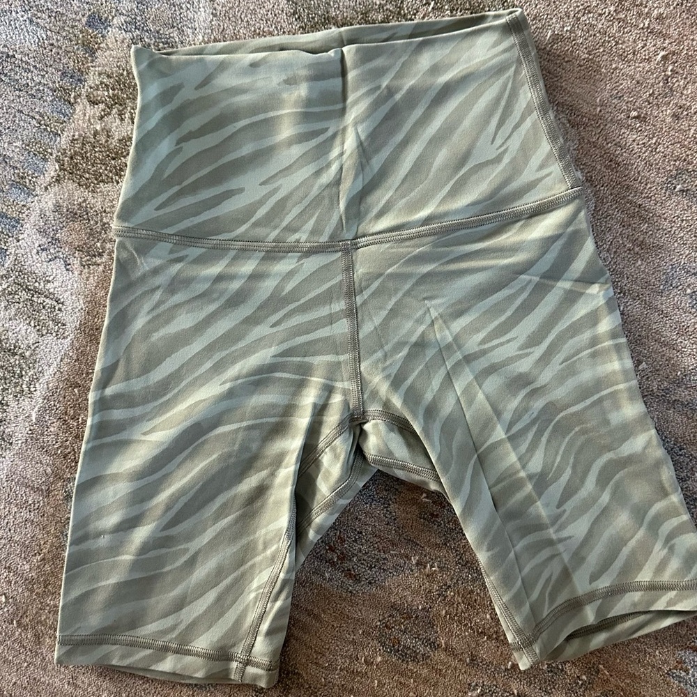 lululemon biker shorts